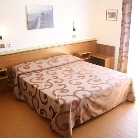 Hotel Helga カオルレ エクステリア 写真