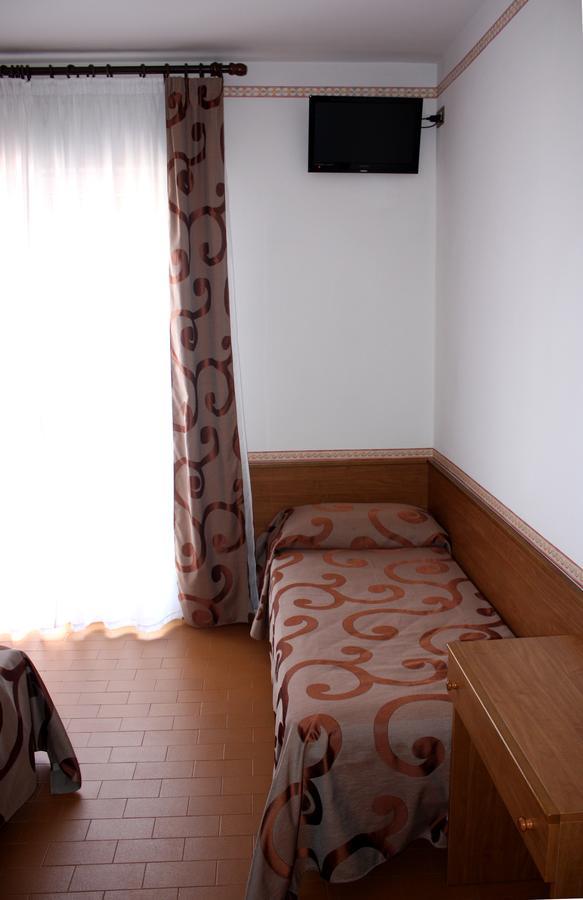 Hotel Helga カオルレ エクステリア 写真